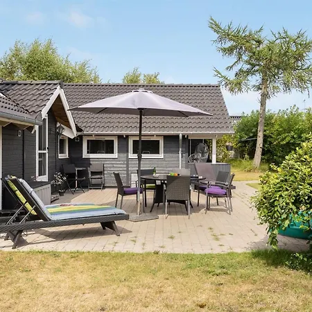 Zelda - 300m From The Sea By Interhome *