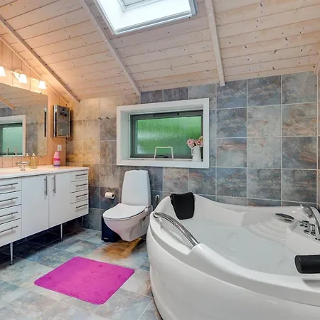 Zelda - 300m From The Sea By Interhome *