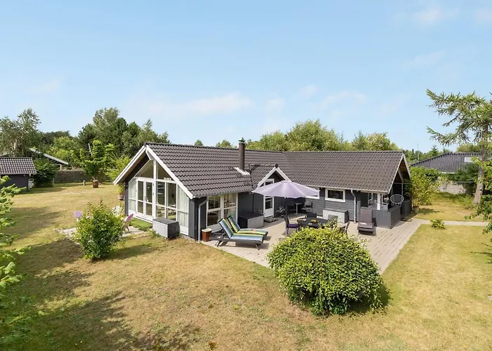 Zelda - 300m From The Sea By Interhome