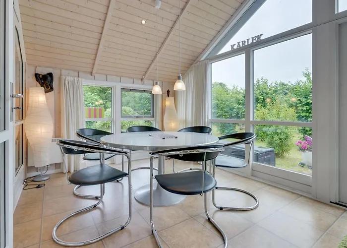 Zelda - 300m From The Sea By Interhome *